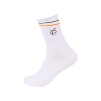 Vente en gros de haute qualité Polyester Coton Style régulier Épaisseur standard Sportif Hommes Chaussette pour les quatre saisons