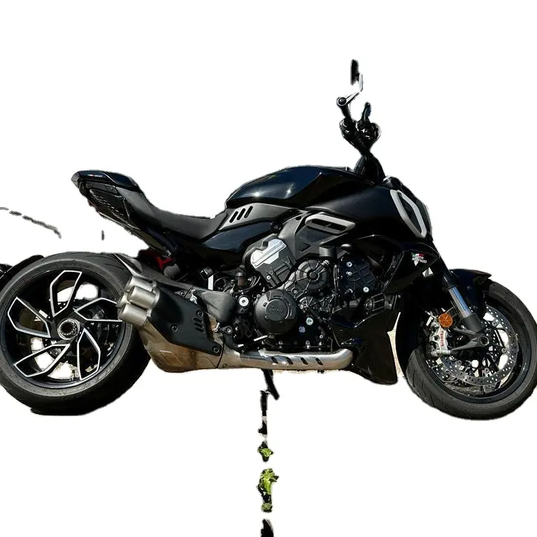 Ducati Diavel V4 1158CC, moto deportiva usada disponible ya a la venta