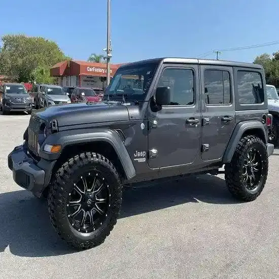 CARRO CLASSICAMENTE USADO PREPARADO PARA EXPORTAR 2020 Jeep Wrangler Limpeza