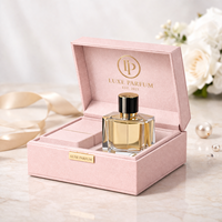 Boîtes à parfum rigides carrées magnétiques de luxe de 2 mm avec ruban, finition mate, logo personnalisé, design artisanal, carton recyclé, UV