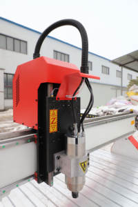 Máquina Fresadora CNC de Madera de 3 Ejes y 1325 mm para Trabajar la Madera, Grabado y Corte de Acrílico, PVC y MDF - Product Image 4