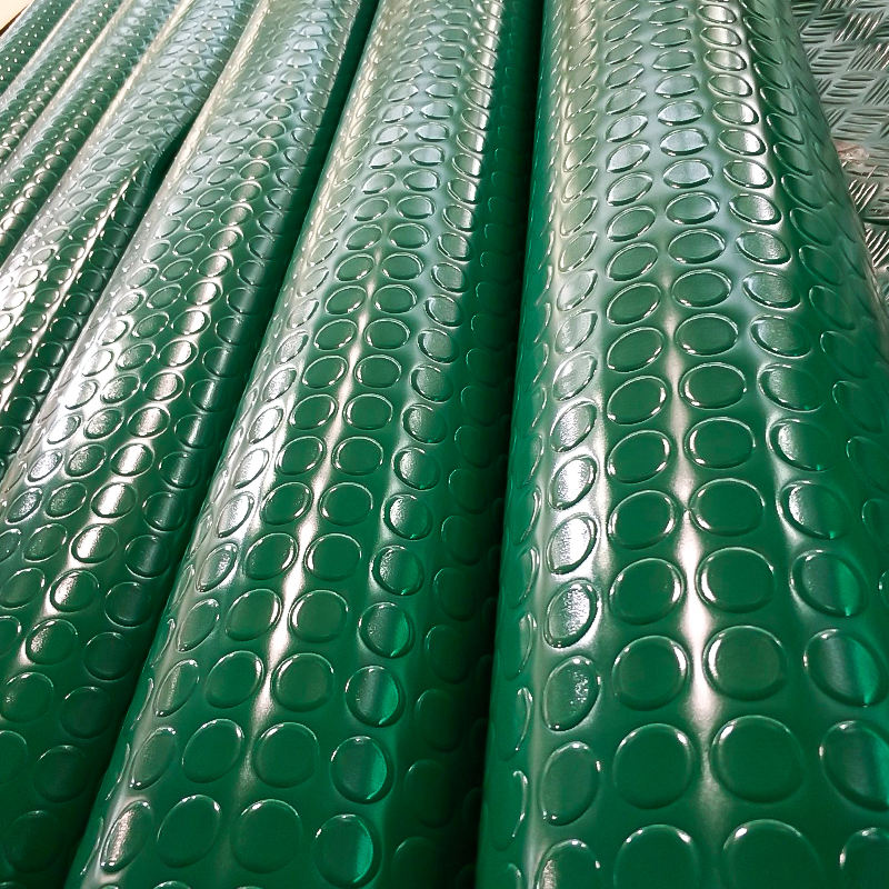 พรมปูพื้นโรงรถ