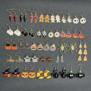 Juego de pendientes de Halloween, juego de pendientes de aleación de calabaza con gancho para la oreja de murciélago/araña fantasma, aretes divertidos y terroríficos, gran oferta occidental