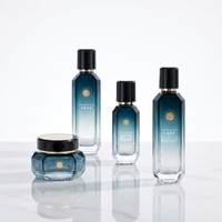 Usine d'emballage pour produits de soin de la peau, OEM ODM, série personnalisée Y246B, flacons et pots cosmétiques en verre vert facetté, ensemble de 50g, 40ml, 100ml, 120ml