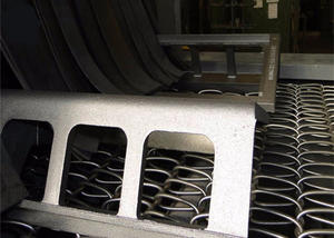 उच्च उत्पादन स्वत: रेत नष्ट मशीन स्टील तार जाल कन्वेयर बेल्ट प्रकार Sandblaster शॉट ब्लास्टर - Product Image 4