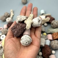 Matériaux filtrants pour aquarium : Charbon actif, Culture bactérienne, Coton purifiant, Boules de nano-bactéries, Anneaux céramiques, Pierre volcanique