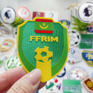 <span class=keywords><strong>Patch</strong></span> floqué 3D personnalisé et écologique en forme de fleur pour maillots de sport et casquettes - Product Image 4