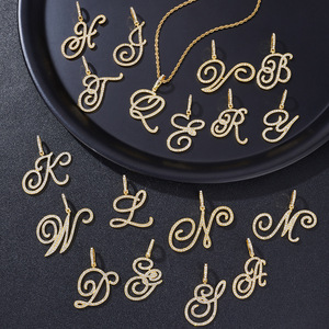 Collier unisexe tendance avec pendentif en alliage lettre cursive TD Iced 26, chaîne torsadée, bijou personnalisé avec initiale pour homme et femme - Product Image 2