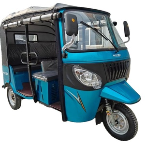 Triciclo de Pasajeros Totalmente Motorizado, Motocicleta de Tres Ruedas para Uso como Taxi con Opciones de Motor de Gasolina de 200cc, Carrocería Cerrada - Product Image 1
