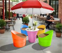Ensemble de table et chaises de salle à manger d'extérieur en plastique PP moderne pour salon, jardin et hôtel, 4 chaises