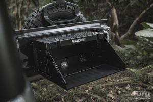 FURY <span class=keywords><strong>2018</strong></span> + อุปกรณ์เสริมประตูท้ายอลูมิเนียม CNC โต๊ะพับได้สำหรับ JEEP Wrangler JL - Product Image 2