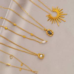 Collier en acier titane de mode américaine, non <span class=keywords><strong>d</strong></span>écolorant, pour femme, <span class=keywords><strong>amour</strong></span>, haut de gamme, niche, luxe léger, polyvalent, chaîne de clavicule, bijoux - Product Image 4