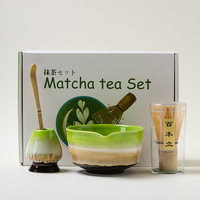 Kit complet de matcha éco-responsable de haute qualité Japandi, bol en porcelaine, fouet, support, tamis en acier inoxydable, cuillère en bambou