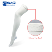 Chaussettes de compression à motif uni, chaussettes de compression de qualité médicale, chaussettes tricotées pour le suivi de la santé