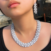 Somptueux Ensemble de Bijoux de Mariée Complet en Zircons Cubiques Pavés Ronds, Grand et Luxueux, Collier Massif pour Mariage, Fête, Arabe, Pakistanais, Défilé