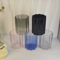 Tasse à eau simple en verre transparent fait à la main Tasse en verre de salon colorée