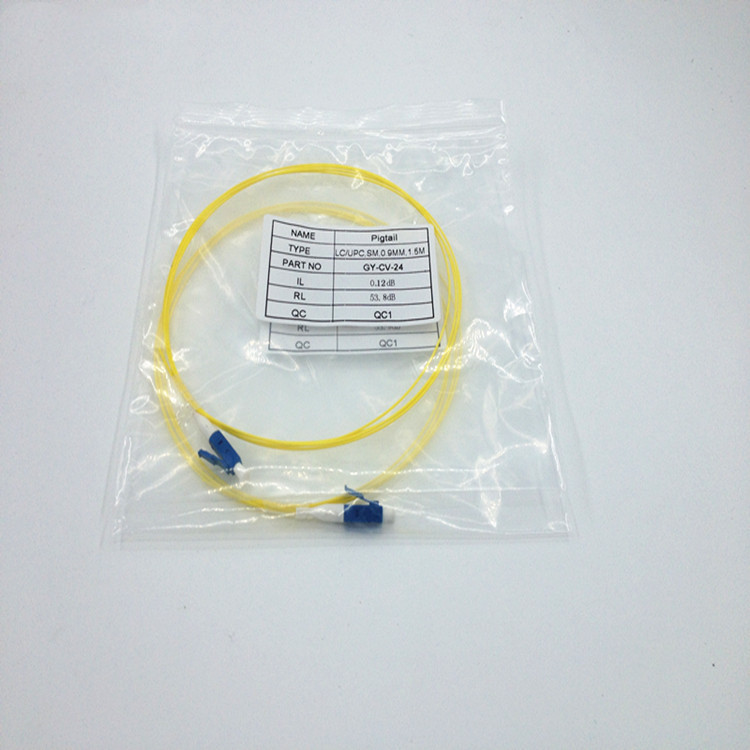 Bas Prix FTTH LC UPC Tresse De Fiber Optique 1.5 m Avec Télécom Qualité
