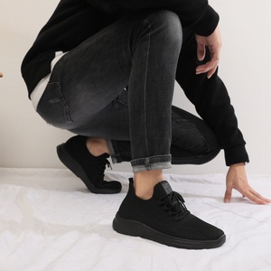 Chaussures de course légères et respirantes en maille noire pour l'extérieur, idéales pour le printemps, l'été et l'automne, avec empeigne en tissu extensible, style décontracté - Product Image 6