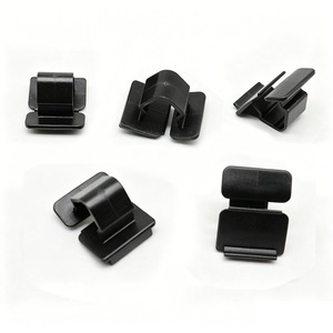 Clip de Fijación para Capó de Fiat Jeep Traitor 500, 68073364AA, Pieza de Repuesto de Plástico Negro - Product Image 3