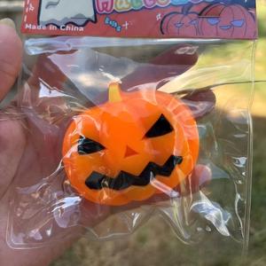 Jouet anti-stress amusant en plastique souple en forme de citrouille fantôme pour Halloween, pour filles et garçons, vente en gros - Product Image 5