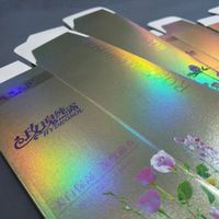 Venta al por mayor de láminas de oro personalizadas, barra de labios, tubo de bálsamo, exhibición cosmética, regalo, cajas de papel de embalaje para brillo de labios