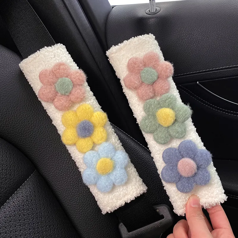 1pc Styling Soft Plush Flowers Car Seat Belt Cover Shoulder Strap Harness Cushion Artificial Lamb Auto Seatbelt Shoulder Pad