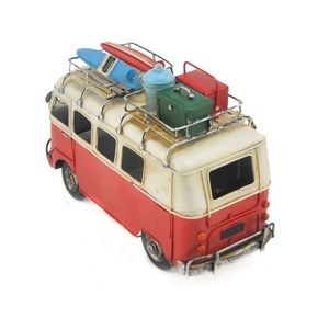 Artesanato em Metal Feito à Mão Modelo de Ônibus Chinês com Prancha de Surf no Topo Decoração Vintage para Casa Presente para Estudantes Arte em Metal - Product Image 4