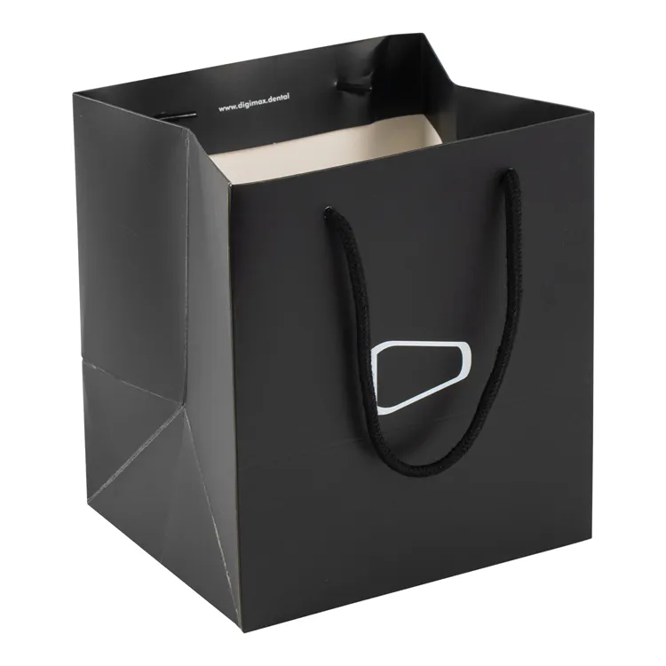 Recyclable Black Matte Foldable Shopping Bag Tote Bags With Custom Printed Logo