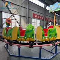 Petit parc d'attractions de jardin, mini montagnes russes à animaux, Wacky Worm, sur remorque pour fête foraine, aire de jeux