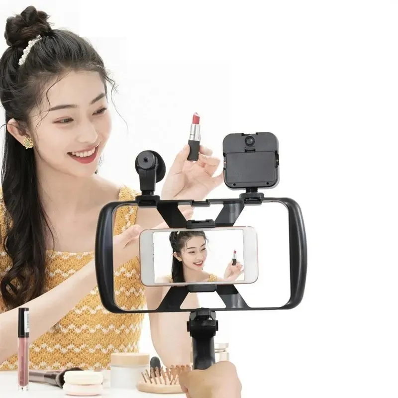 Kit AY49T como solución de fotografía móvil con celular, LED y micrófono