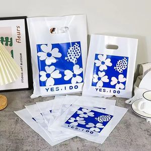 Sacs de courses en plastique HDPE jetables prêts à l'emploi, valve, logo personnalisé imprimé, poignées thermosoudées, sérigraphie industrielle - Product Image 2
