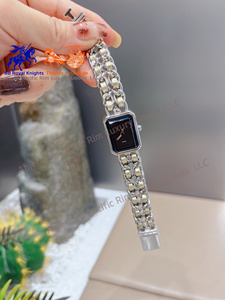 Montre-bracelet pour femme de haute qualité MK, montre pour femme d'affaires et de loisirs avec bracelet en acier. Cadran romain. Montre à quartz - Product Image 5