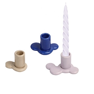 Candelabro de Resina Cerámica Estilo Europeo K&B, Candelabro de <span class=keywords><strong>Pilar</strong></span> Colorido en Venta - Product Image 1