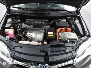Toyota Camry hybride modèle 2015, berline à double alimentation, très faible consommation de carburant, fiable pour une utilisation professionnelle, intérieur confortable et spacieux - Product Image 3