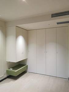 ตู้เสื้อผ้าไม้จริงสั่งทำพิเศษ สไตล์ยุโรปโมเดิร์น แข็งแรง ทนทาน เป็นมิตรกับสิ่งแวดล้อม ติดผนัง  ขายตรงจากโรงงาน - Product Image 2