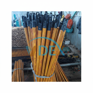 Long manche de balai en bois eucalyptus enduit de PVC économique de Factory Outlet - Product Image 1