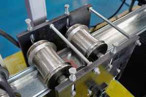 Mesin Pembentuk Roll Pintu Shutter Kustom Penjualan Langsung Pabrik Mesin Pembentuk Roll Rangka Pintu Shutter - Product Image 4