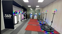Photomaton 360° avec plateforme rotative, éclairage RGB, compatible caméra, construction métallique, installation facile pour les mariages