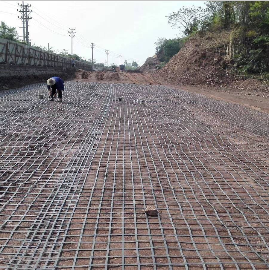 20-150kn/m Steel Plastic Geogrid for Retaining Wall Road Base Biaxial Steel-plastic Biaxial Geogrid Plastic Grid for Gravel
