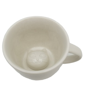 ถ้วยกาแฟเซรามิกสีขาวพร้อมครีบปลาวาฬ3D ด้านในเหมาะสำหรับผู้ชื่นชอบกาแฟที่รักการออกแบบที่เป็นเอกลักษณ์ - Product Image 2