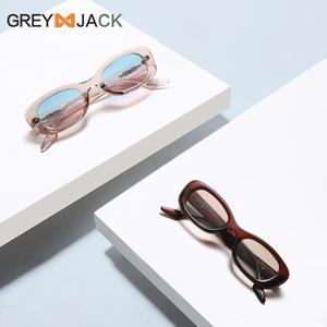 Lunettes de soleil Greyjack pour femmes, monture TR90, verres dégradés, protection UV400, style ovale petit, design rétro tendance - Product Image 2