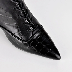 Bottes au genou motif crocodile <span class=keywords><strong>noir</strong></span> pour femmes à lacets bout pointu bottes à boucle <span class=keywords><strong>talon</strong></span> aiguille - Product Image 5