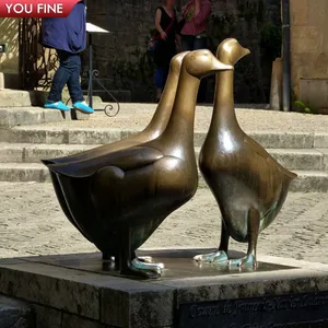 Scultura quadrata per esterni di grandi dimensioni scultura in bronzo d'oca d'oca in rame d'oca