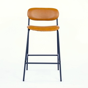 Repose-pieds en métal tabourets <span class=keywords><strong>de</strong></span> <span class=keywords><strong>bar</strong></span> en cuir PU chaises <span class=keywords><strong>de</strong></span> <span class=keywords><strong>bar</strong></span> <span class=keywords><strong>de</strong></span> luxe pour la cuisine fait à la main hauteur <span class=keywords><strong>de</strong></span> comptoir nordique <span class=keywords><strong>noir</strong></span> mobilier moderne - Product Image 2