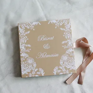 Invitaciones acrílicas transparentes de lámina de oro de buena calidad Caja de invitación de papel hecha a mano de boda de diseño de lujo con Sobres de papel