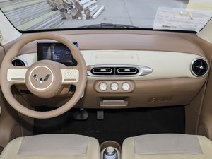 Hongguang MINI EV 2025, Cuarta Generación, Modelo Avanzado de Cuatro Puertas - Product Image 6
