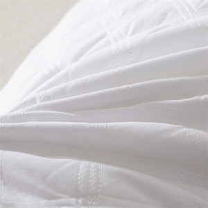 Oreiller rectangulaire matelassé blanc 3D, ferme, pour soutien cervical thérapeutique, pour adultes - Product Image 3