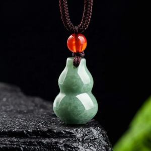 หยกธรรมชาติหยกเขียวทรงน้ำเต้าจี้หยกสไตล์จีน UNISEX ของขวัญคลาสสิกพร้อมใบรับรองการประเมิน HJ55 - Product Image 1