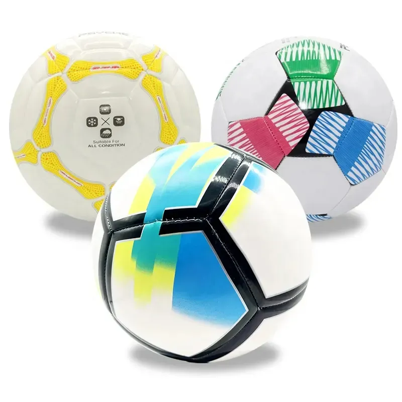 Produttore prezzo di fabbrica ufficiale pallone da calcio Logo personalizzato esterno al coperto palloni da calcio per il gioco dell'uomo