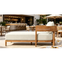 Ensemble de chaises longues de luxe en teck pour l'extérieur, résistant à l'eau, idéal pour les vacances à la plage et les centres de villégiature